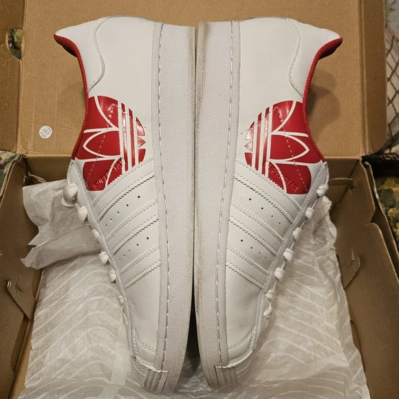 Sz 11 Adidas Superstar White and Red Sneakers - Picture 3 of 7